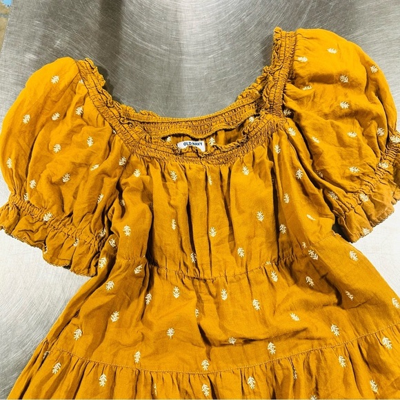 Old Navy Yellow Puff Sleeve Sundress medium - Picture 2 of 4